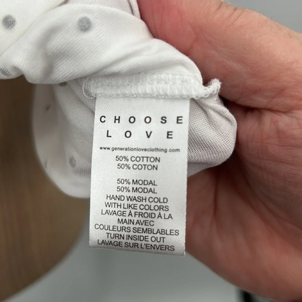 🆕Padded Shoulder Tee Generation Love Lex Crystal Sleeveless White Soft T-Shirt - Picture 7 of 16